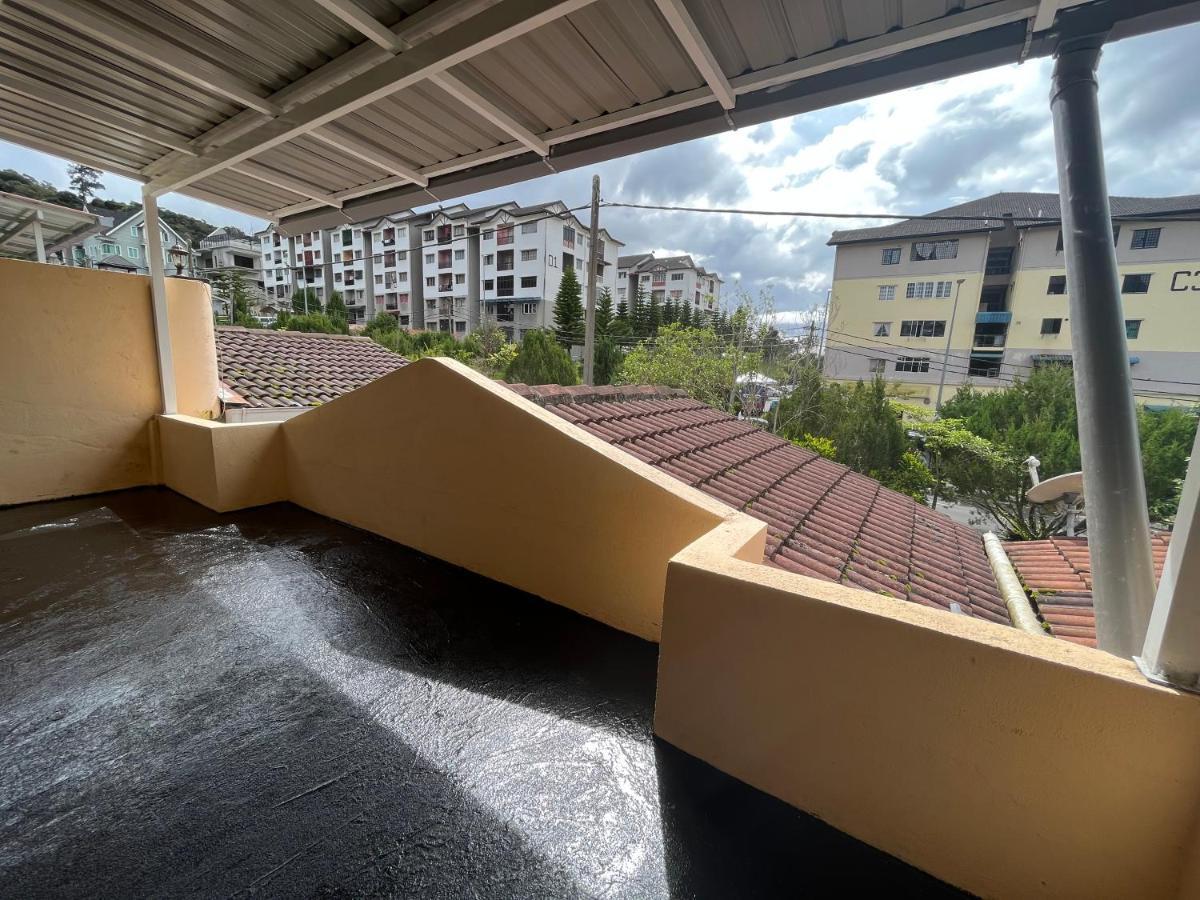Big Dreams Double Story House Rumah liburan